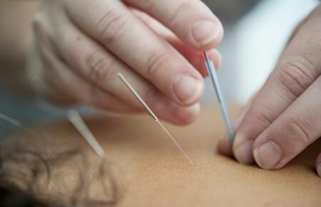 Natural vs. Medicinal Pain Relief Options During Labor Explained