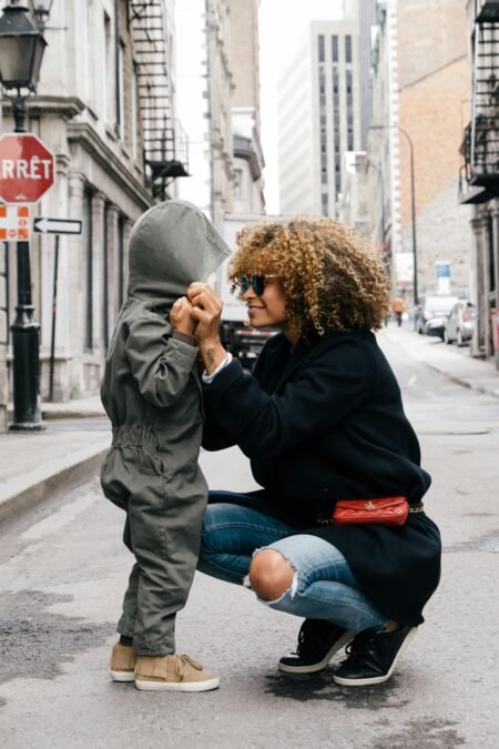 Juggling Multiple Roles: Mom, Employee, and Boss Challenges