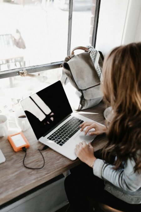 Smart Financial Planning Tips for Working Mothers in 2024