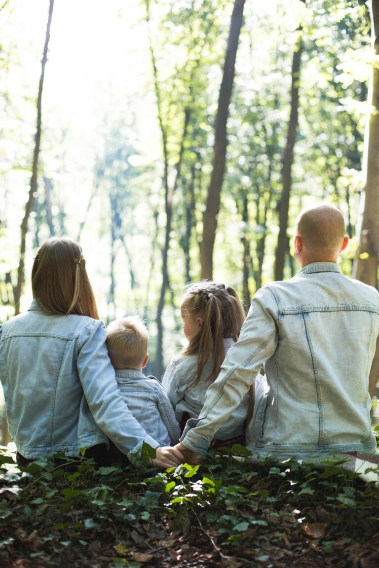 Nurturing Calm: Tips for Encouraging Positive Sibling Bonds