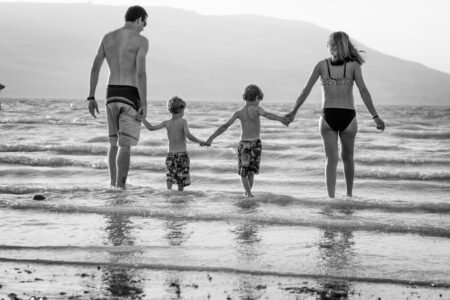 Balancing Social Life and Family: Tips for Busy Professionals