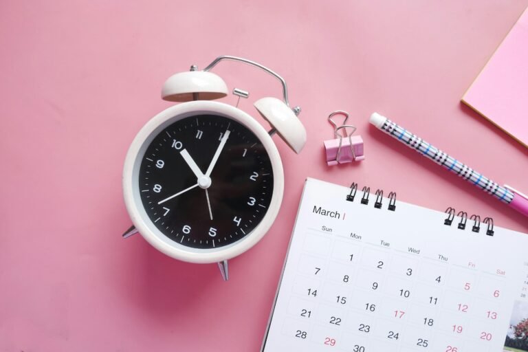 Crafting a Balanced Schedule Tailored for Busy Moms