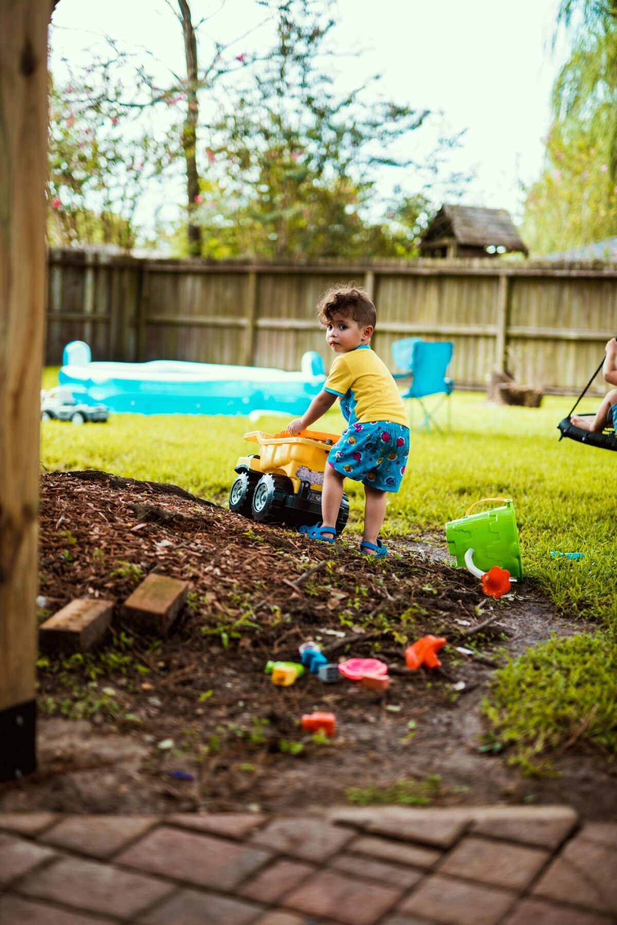 All-ages backyard games—fun, epic fails, and friendly feuds!