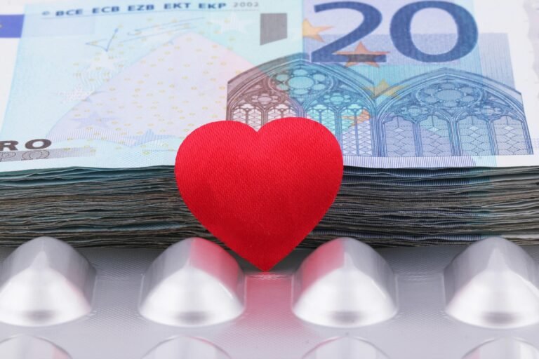 Love & Money: A Romantic Guide to Financial Planning Together