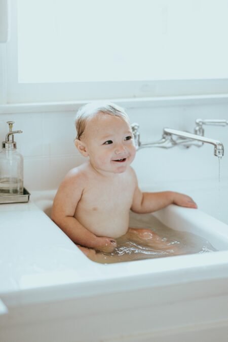 Top Baby Bathtubs and Bath Accessories for Easy Bath Time
