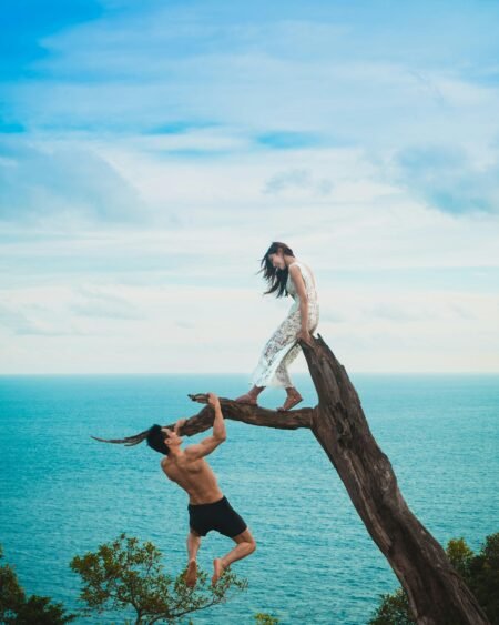 The Art of Balancing Us and Me in Love’s Dance