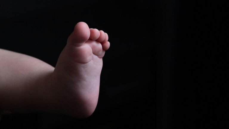 10 Simple Ways to Bond with Your Newborn Every Day