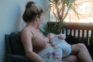 Balancing Heritage and New Ways: Modern Motherhood Stories